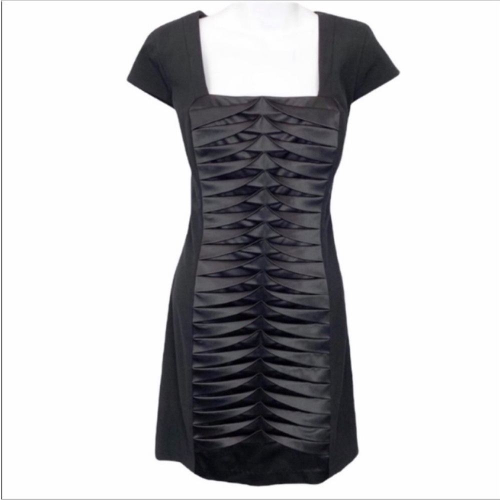 LAUNDRY by SHELLI SEGAL pleated fitted dress 10 black